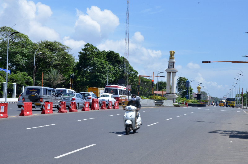 Bus Route Road, Chennai Beach Road